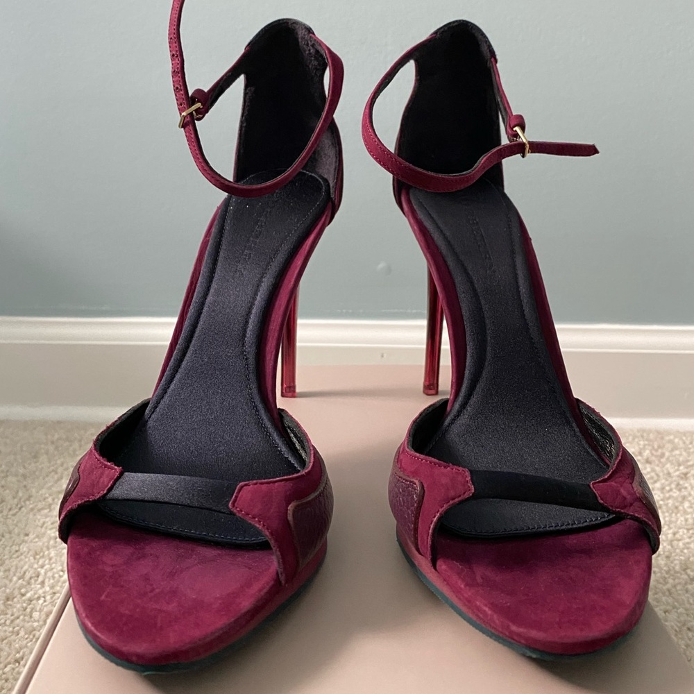 Burberry Bordeaux Berry Larkspur Platform Pumps with Lucite Heel - NEW - size 36